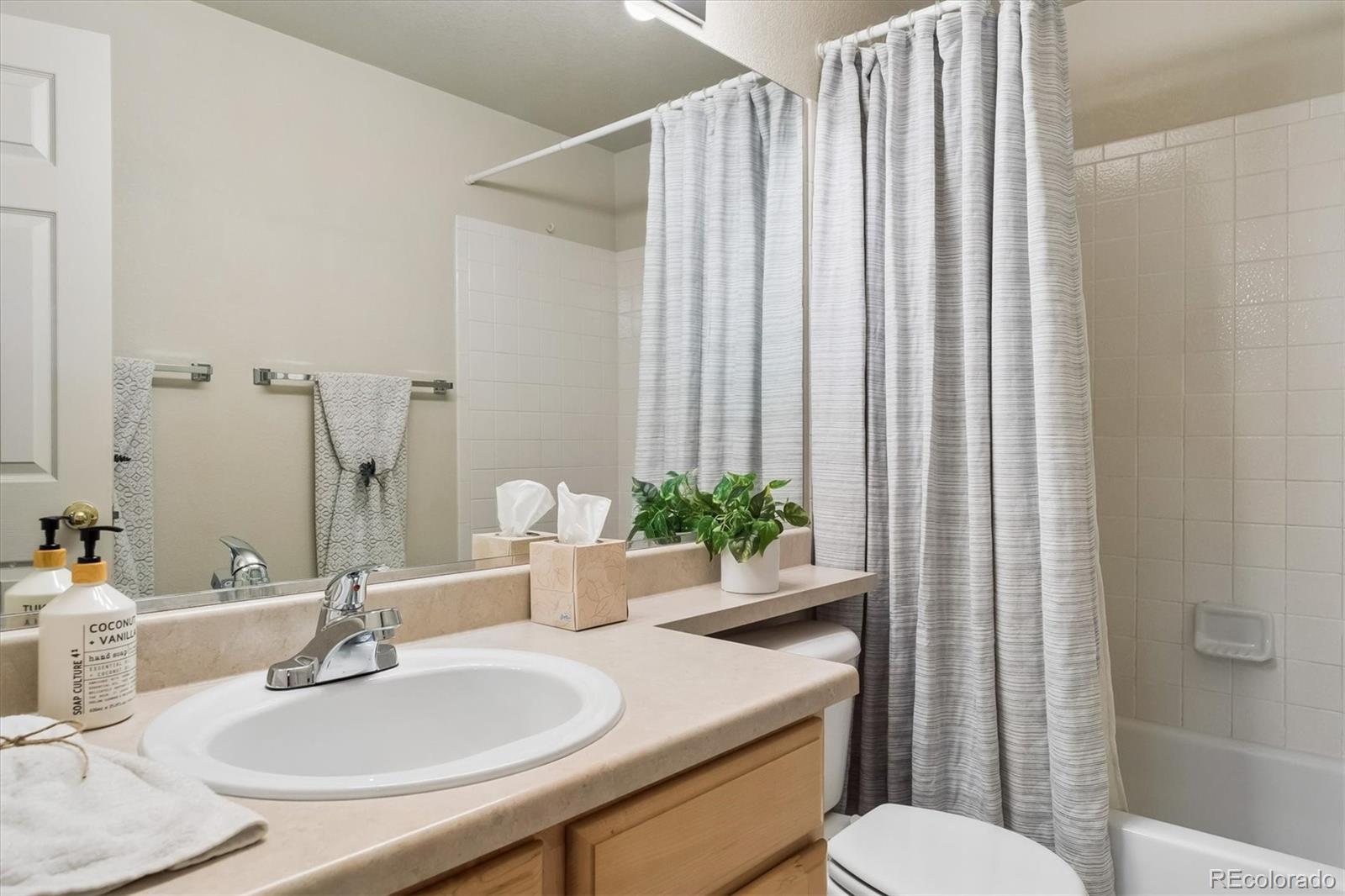 MLS Image #22 for 5150 s wenatchee street,aurora, Colorado