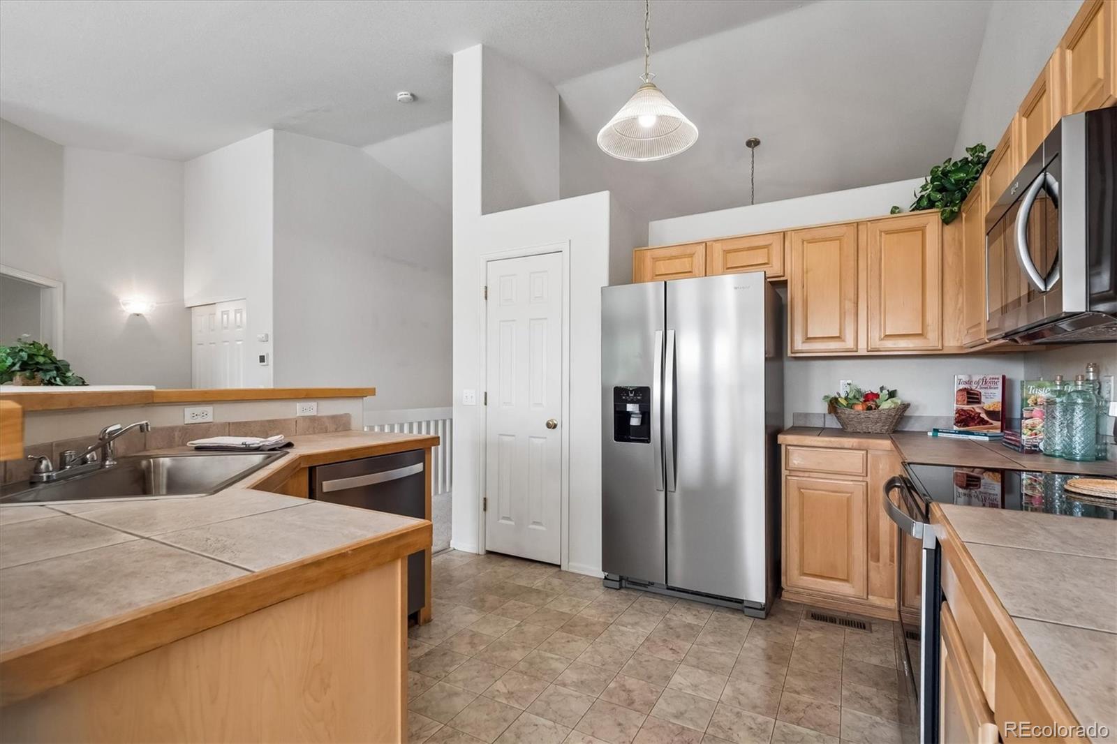 MLS Image #9 for 5150 s wenatchee street,aurora, Colorado