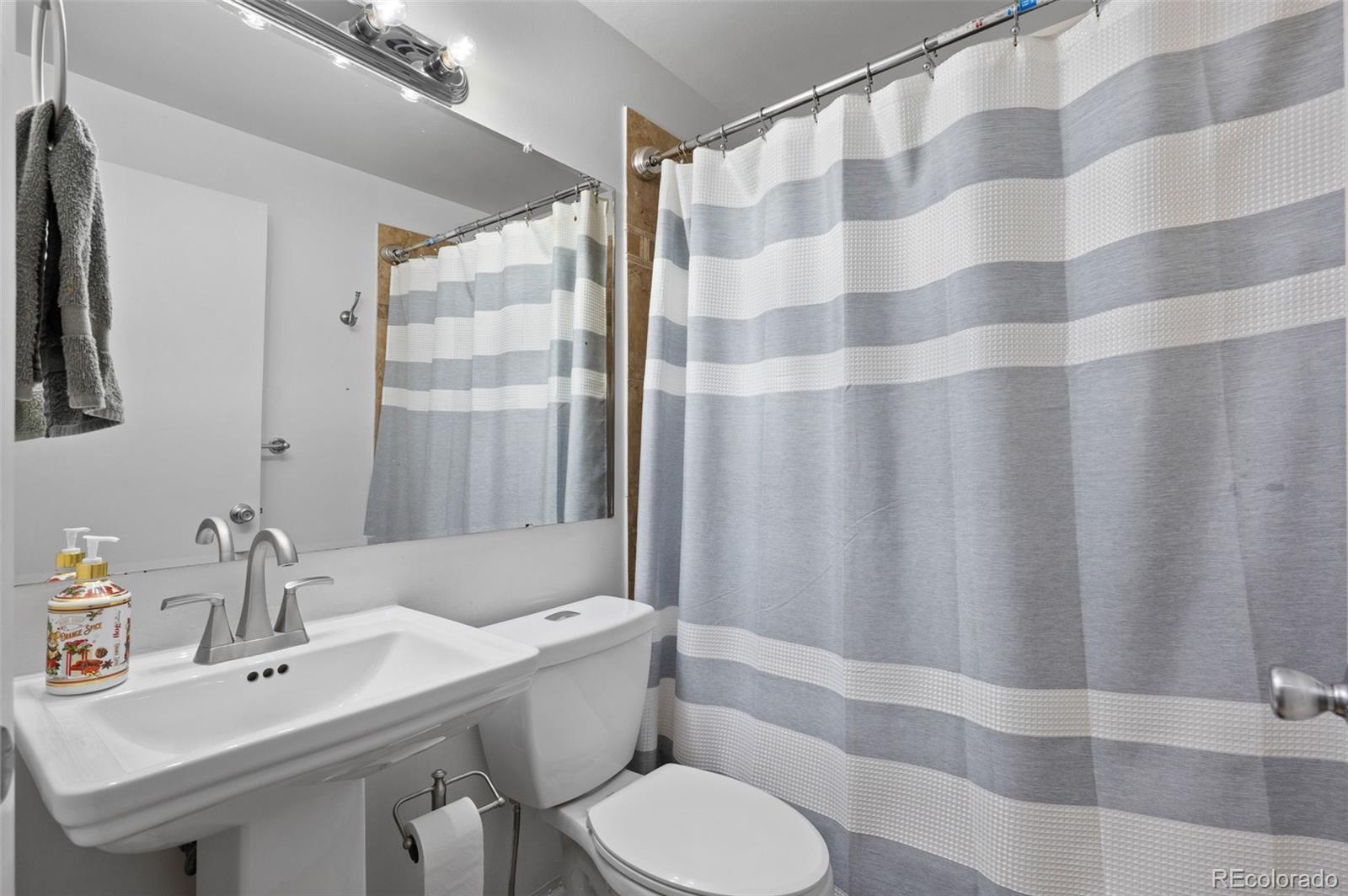 MLS Image #15 for 61 s 17th avdr ,brighton, Colorado