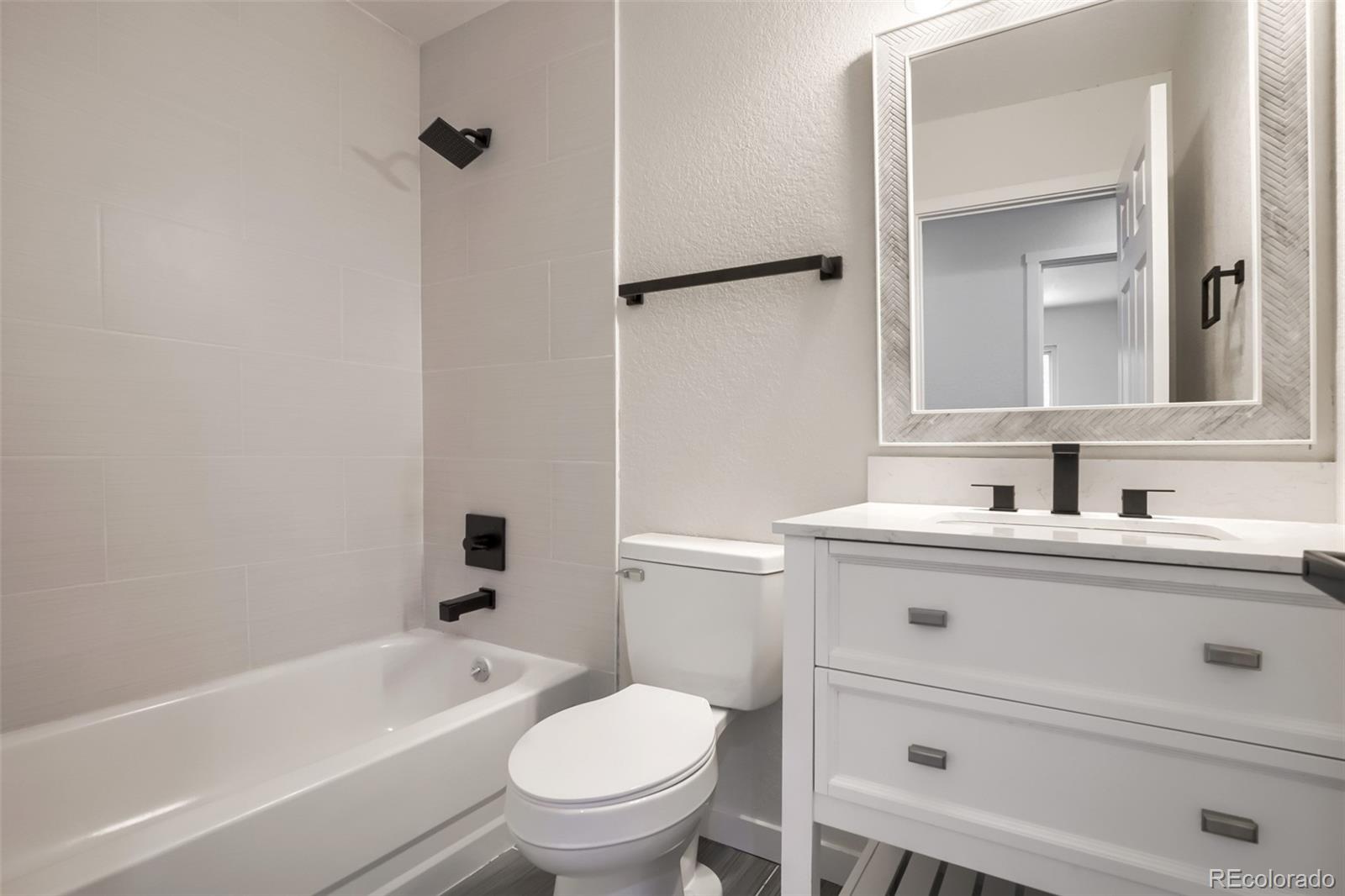 MLS Image #15 for 3752 s mission parkway,aurora, Colorado
