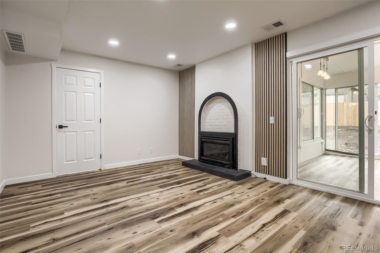 MLS Image #8 for 3752 s mission parkway,aurora, Colorado
