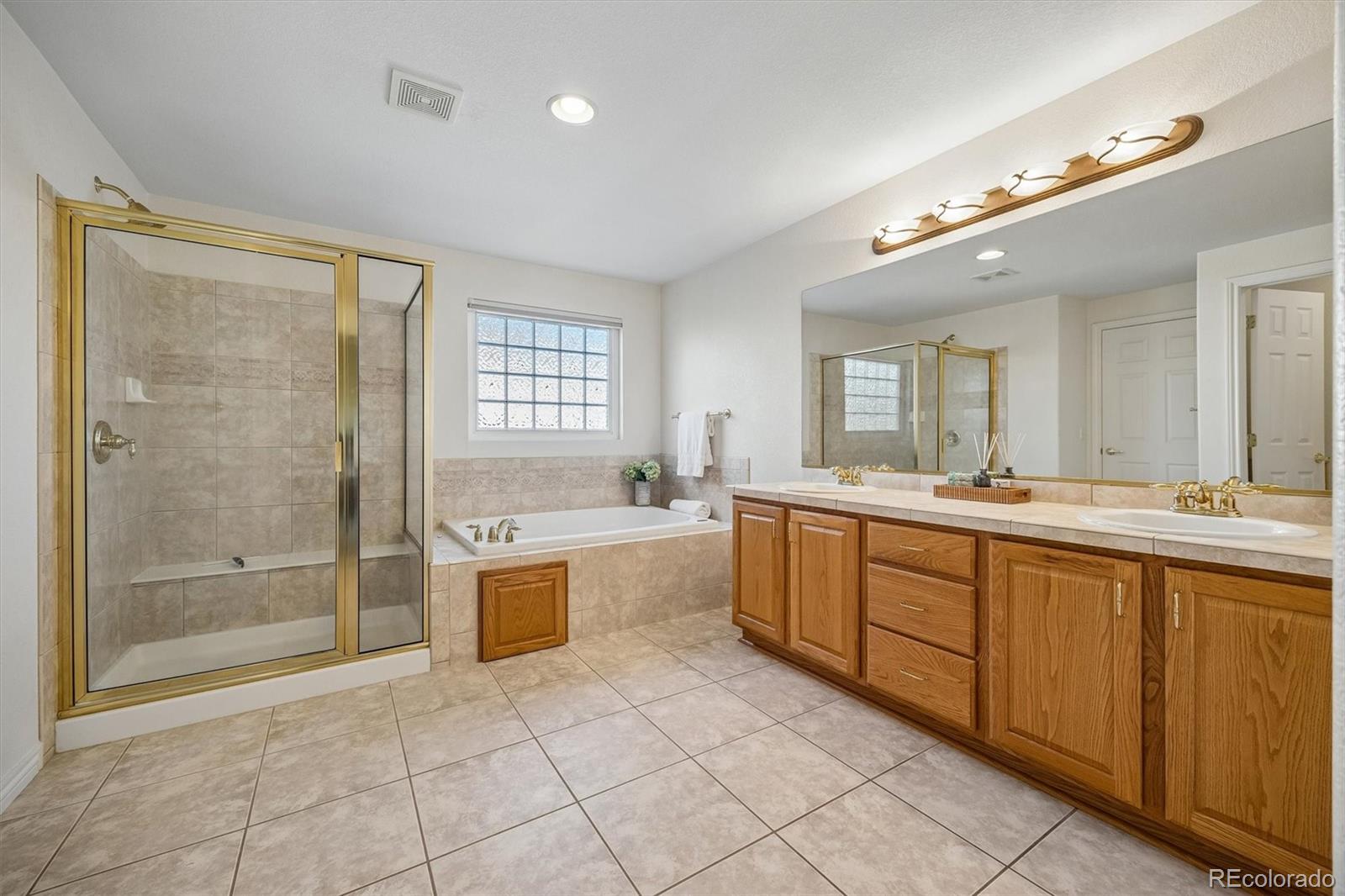 MLS Image #21 for 6578 s rifle way,aurora, Colorado
