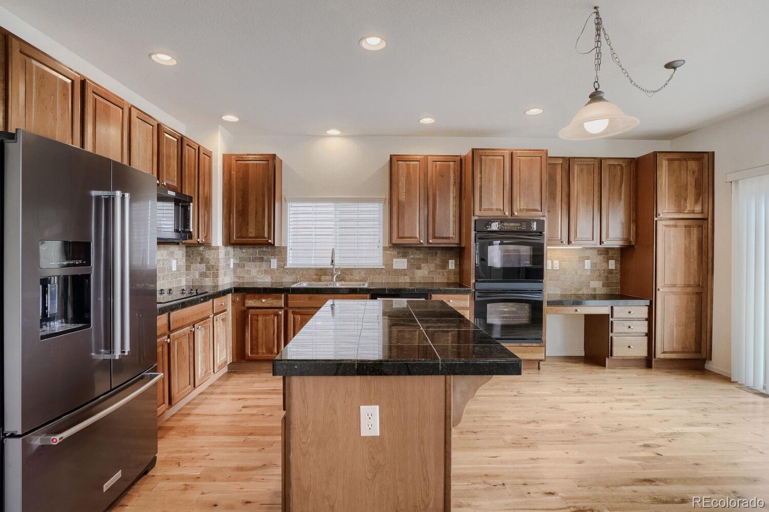 MLS Image #13 for 1542 s haleyville street,aurora, Colorado
