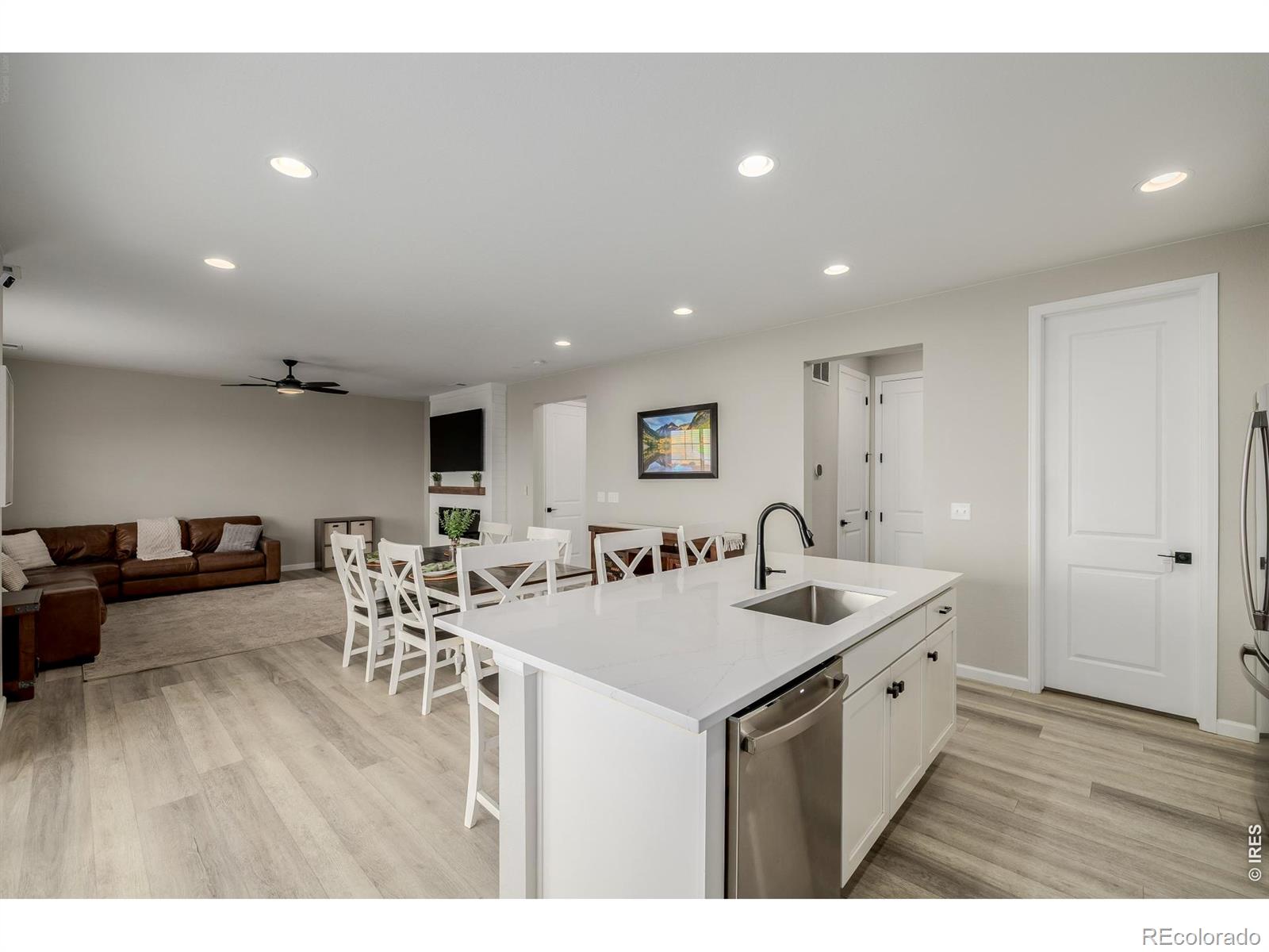 MLS Image #15 for 521  bear peak court,erie, Colorado