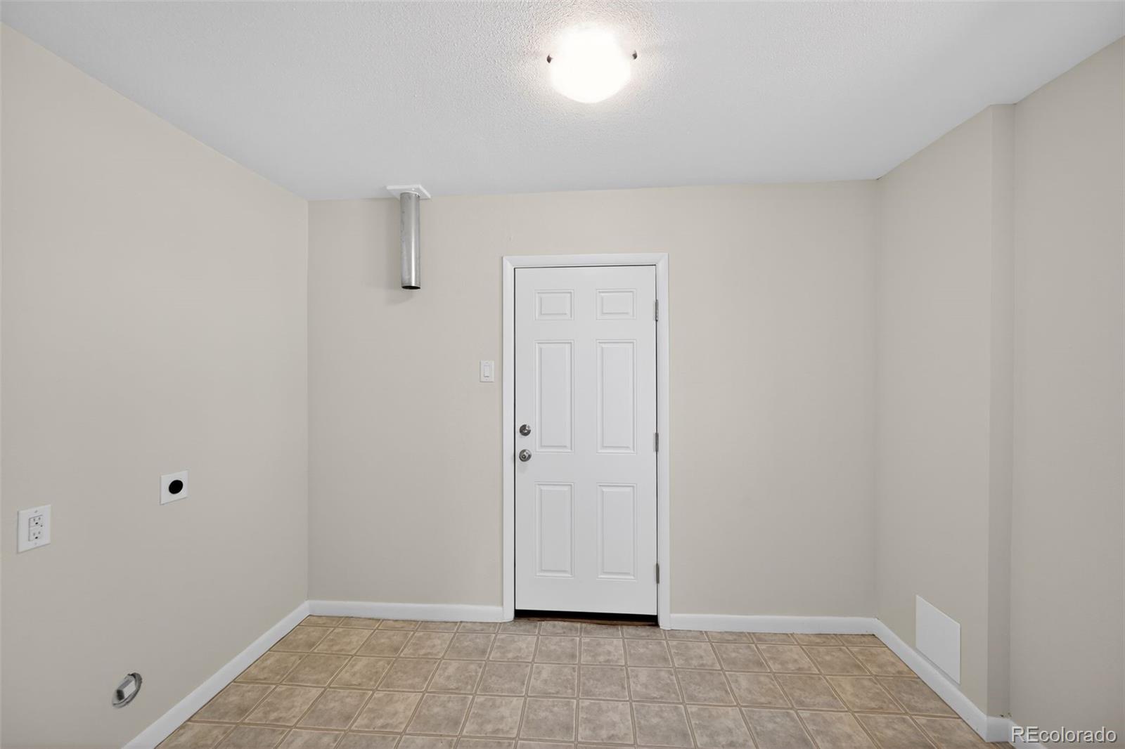 MLS Image #13 for 2201  oakland street,aurora, Colorado