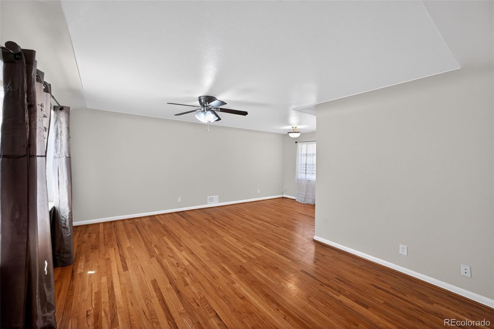 MLS Image #2 for 2201  oakland street,aurora, Colorado