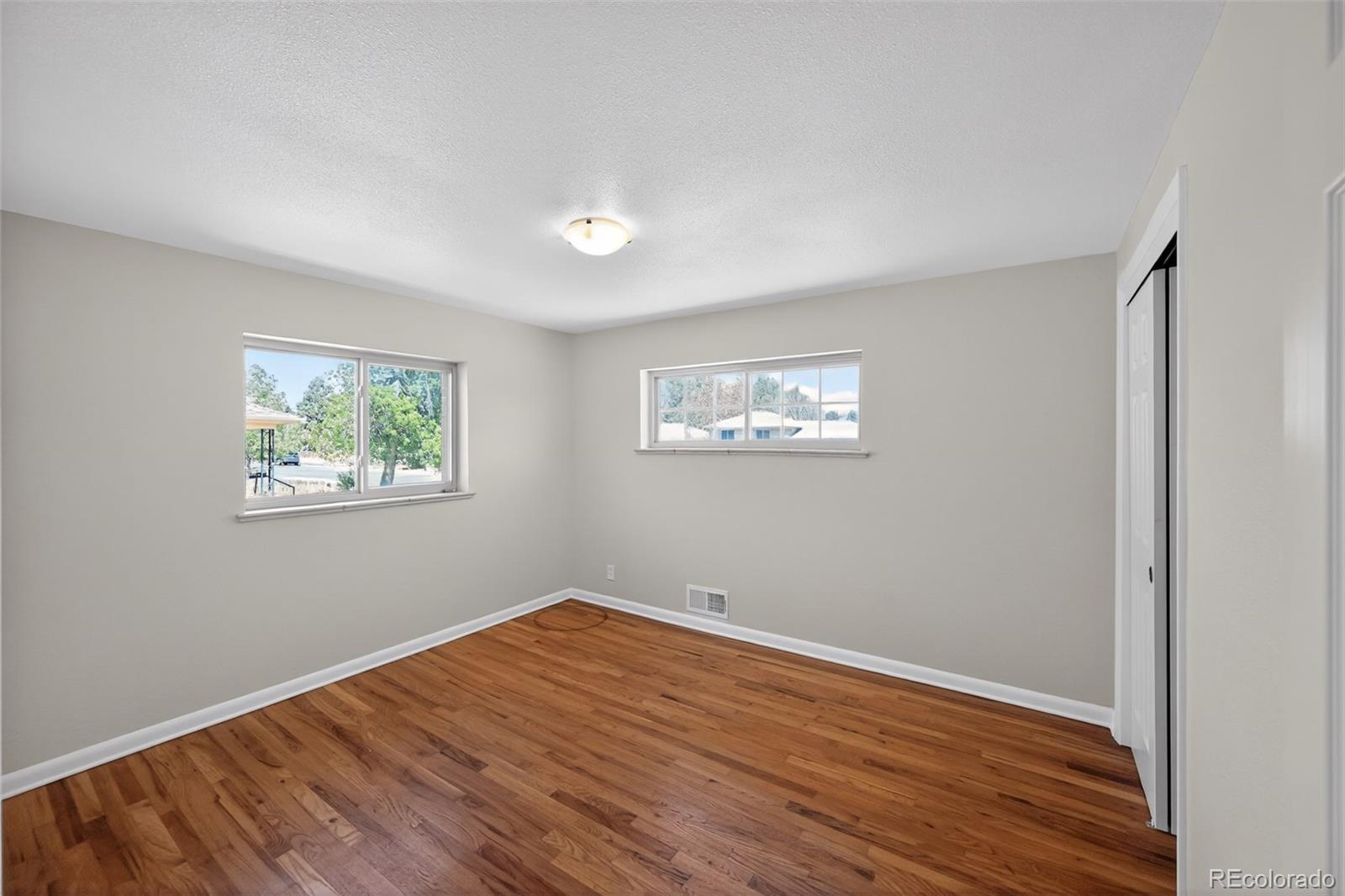 MLS Image #8 for 2201  oakland street,aurora, Colorado