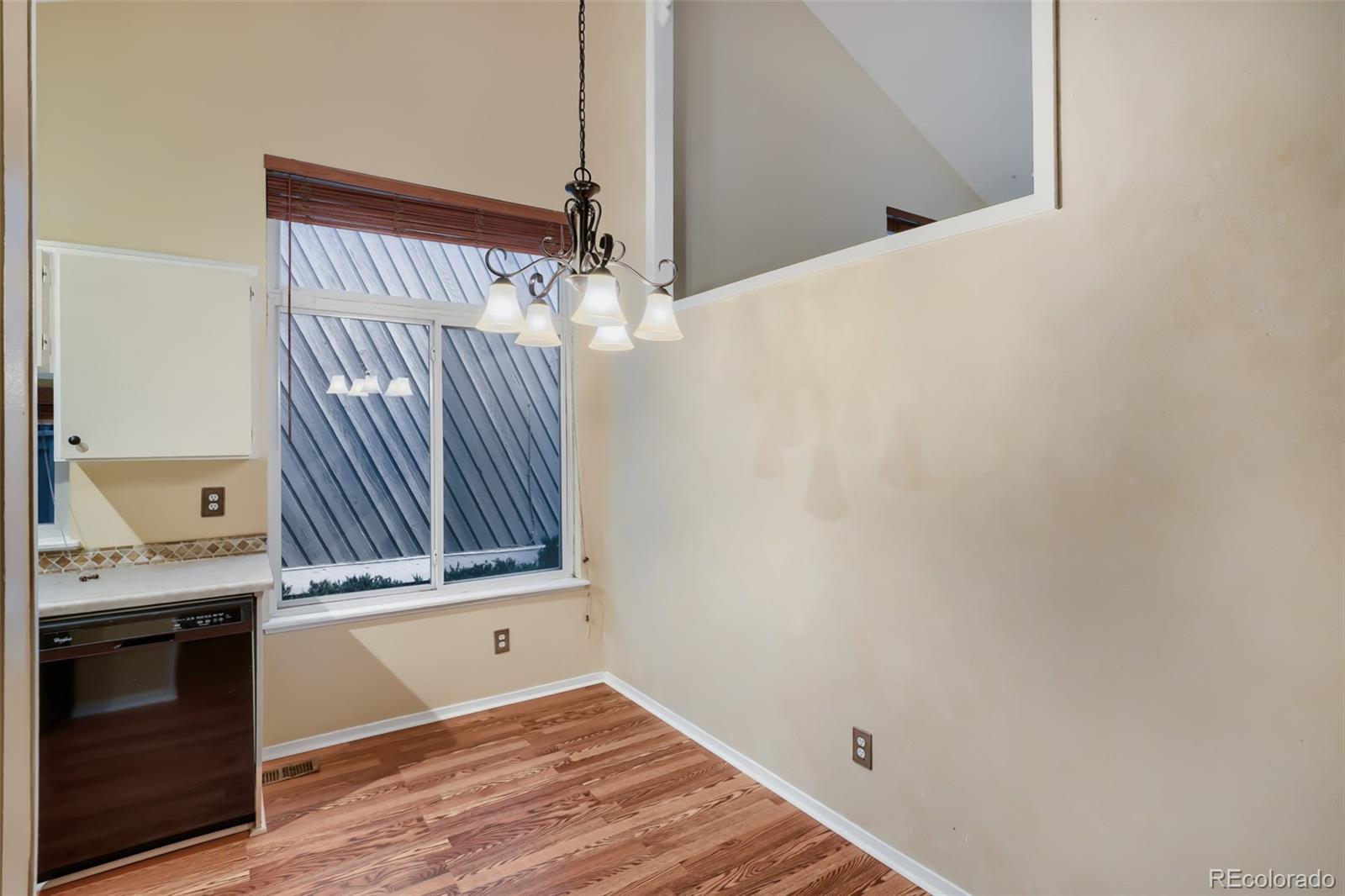 MLS Image #13 for 10223 e peakview avenue,englewood, Colorado