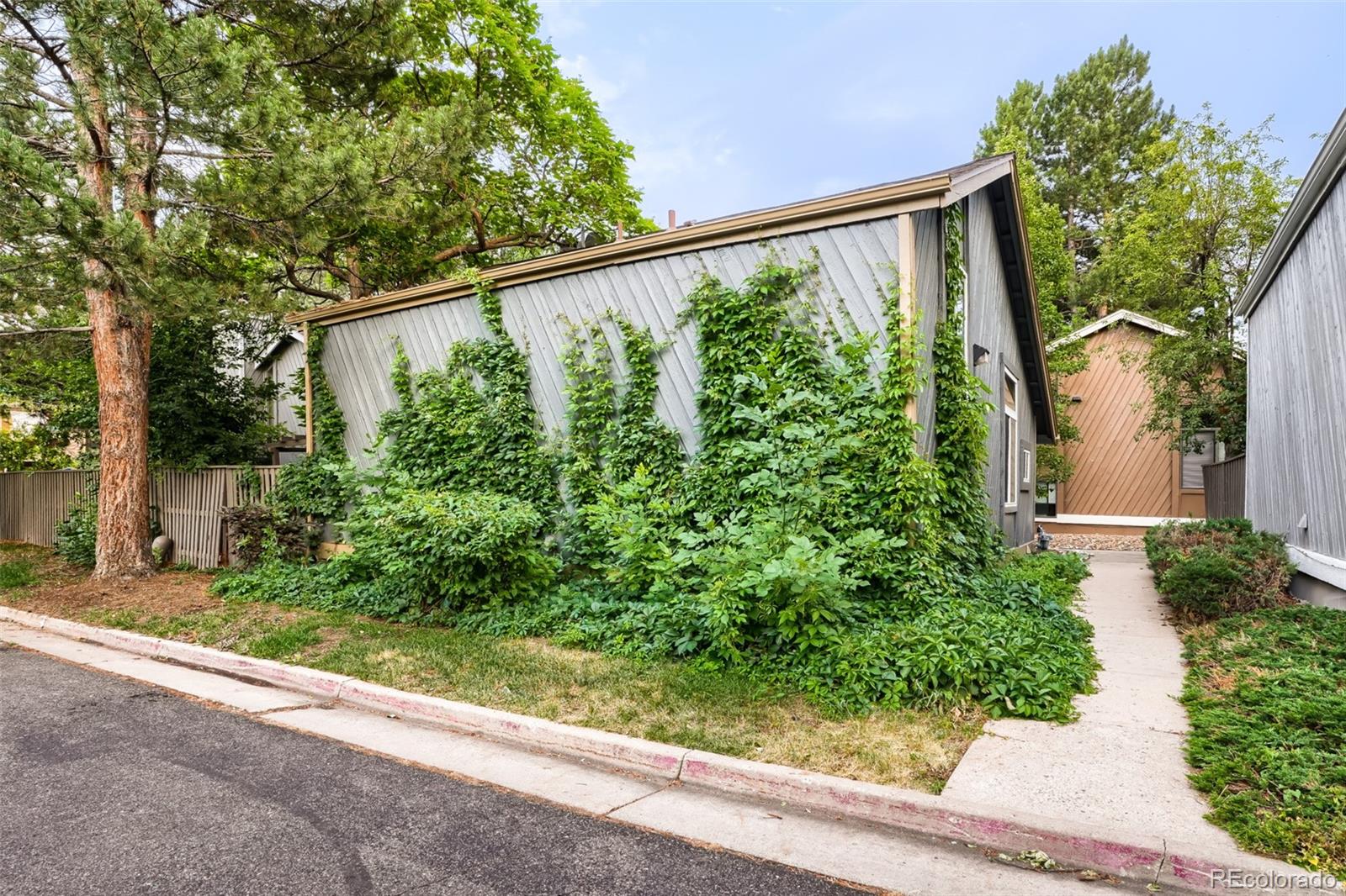 MLS Image #26 for 10223 e peakview avenue,englewood, Colorado