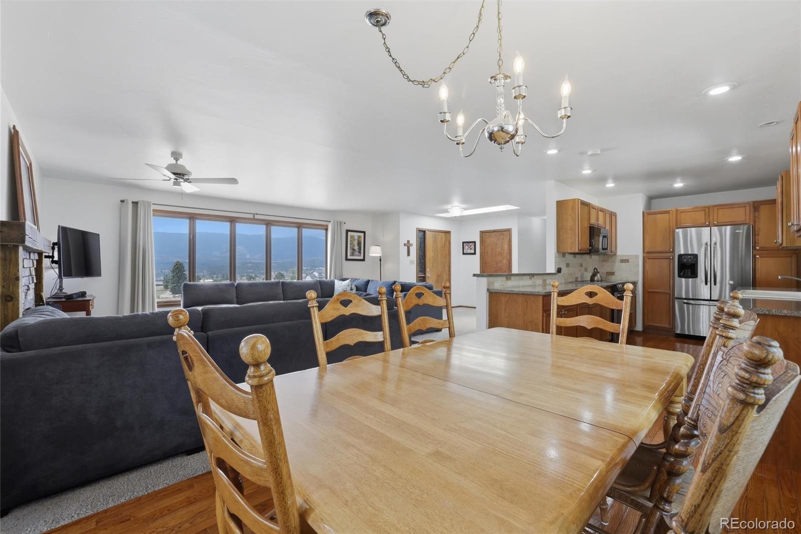 MLS Image #16 for 760  struthers loop,colorado springs, Colorado
