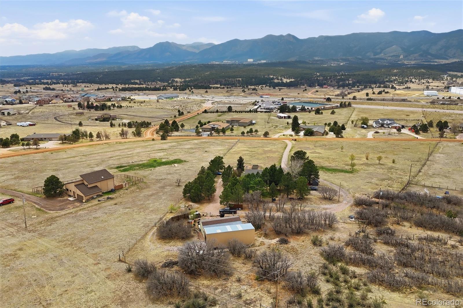 MLS Image #3 for 760  struthers loop,colorado springs, Colorado