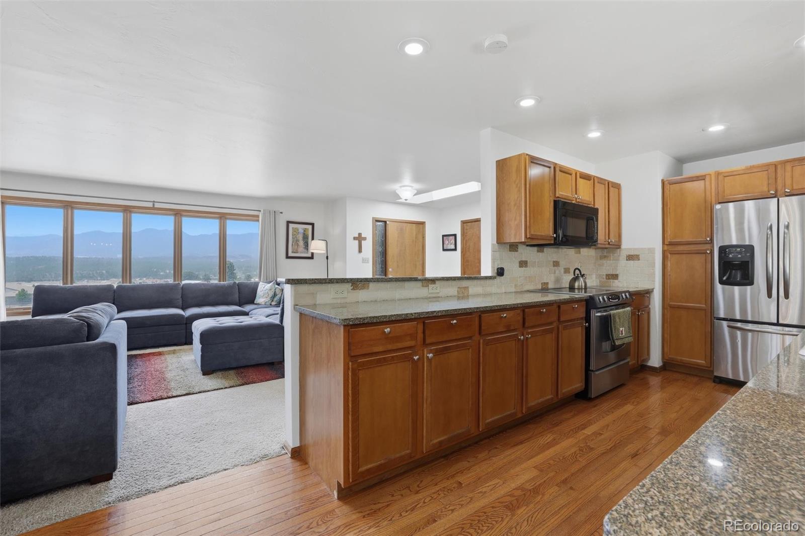 MLS Image #8 for 760  struthers loop,colorado springs, Colorado