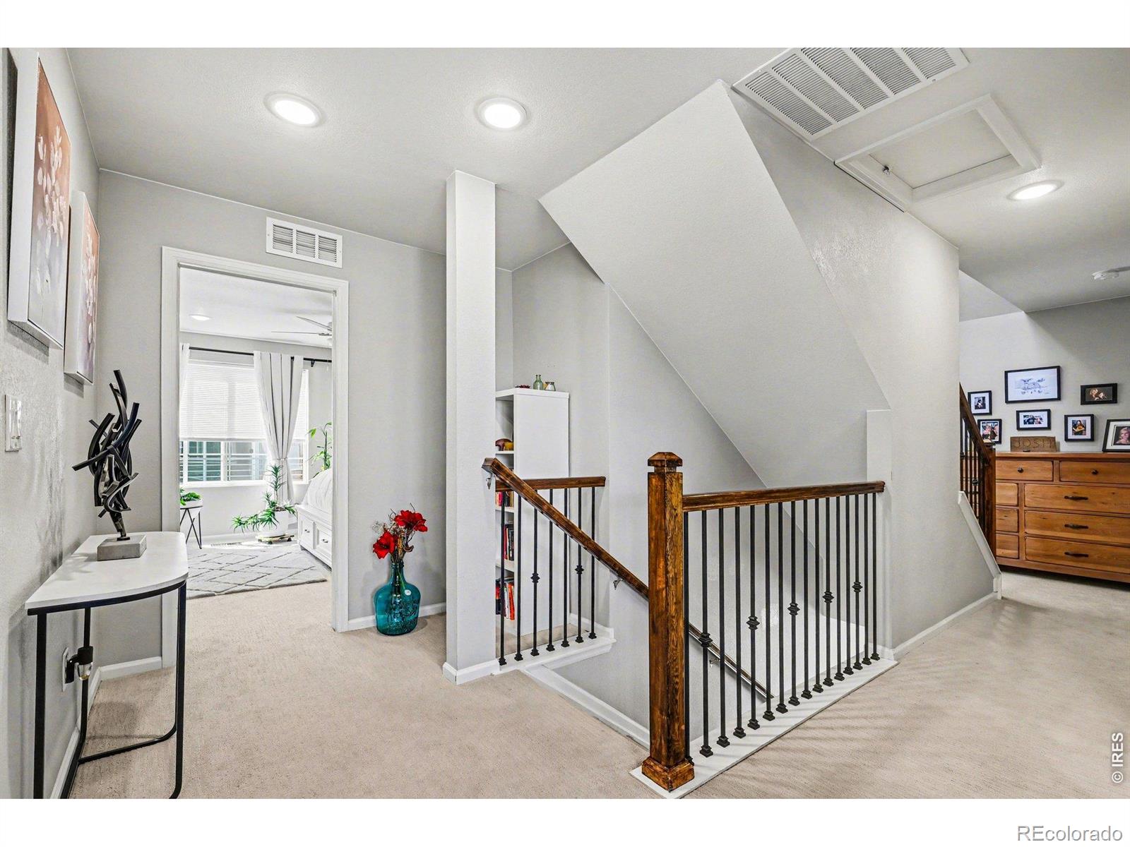 MLS Image #11 for 185 s oak hill street,aurora, Colorado