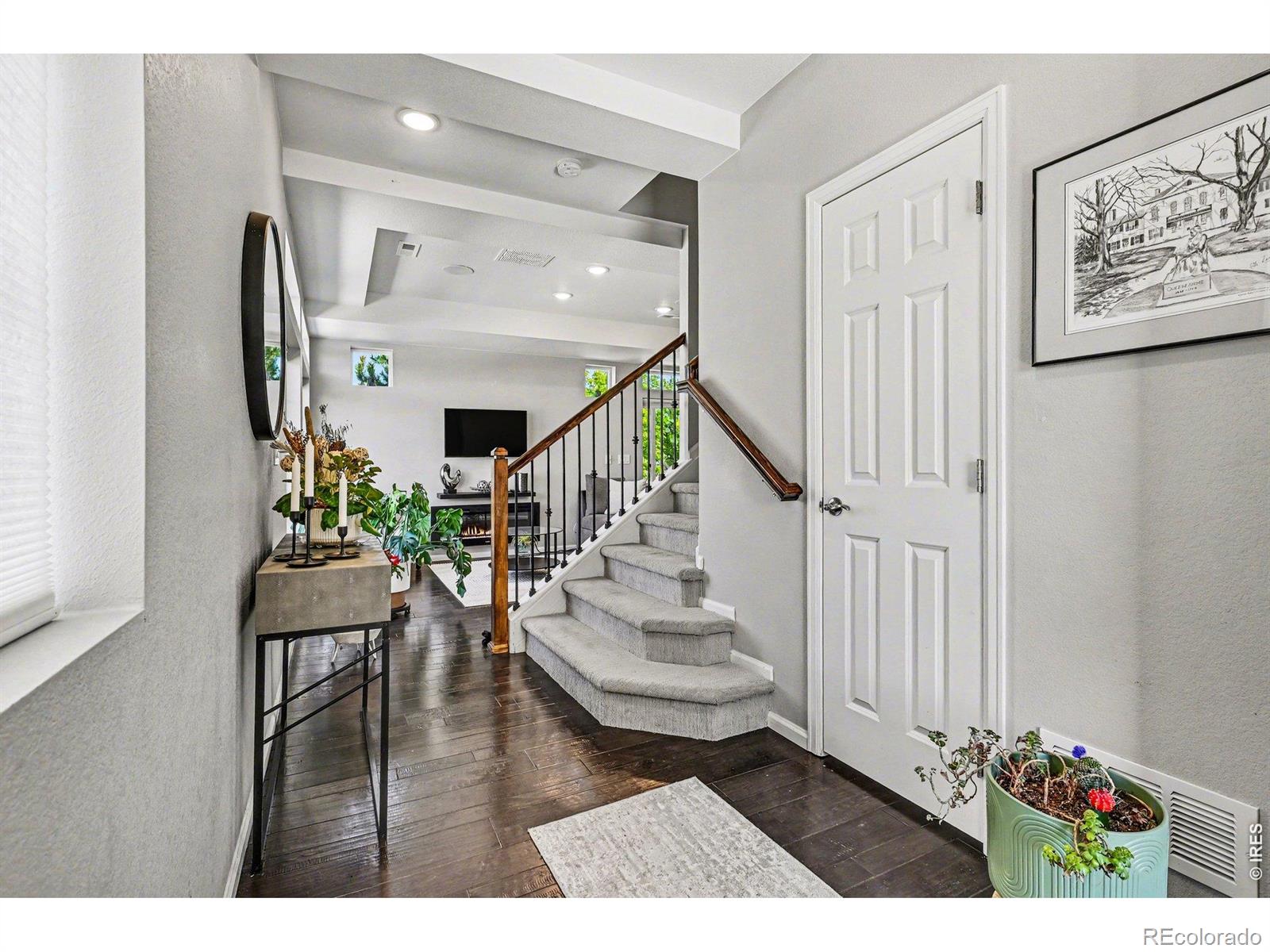 MLS Image #3 for 185 s oak hill street,aurora, Colorado
