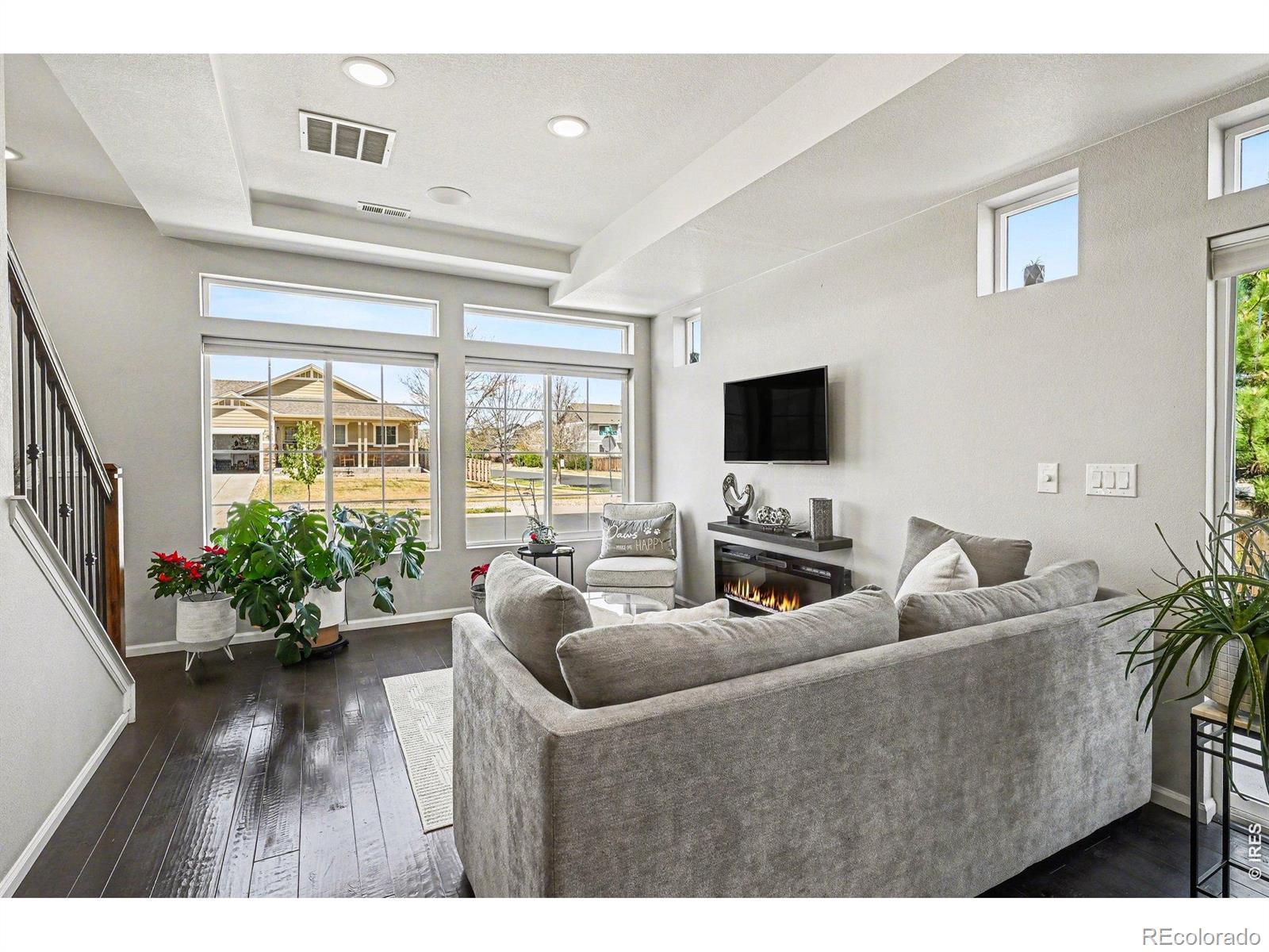 MLS Image #6 for 185 s oak hill street,aurora, Colorado