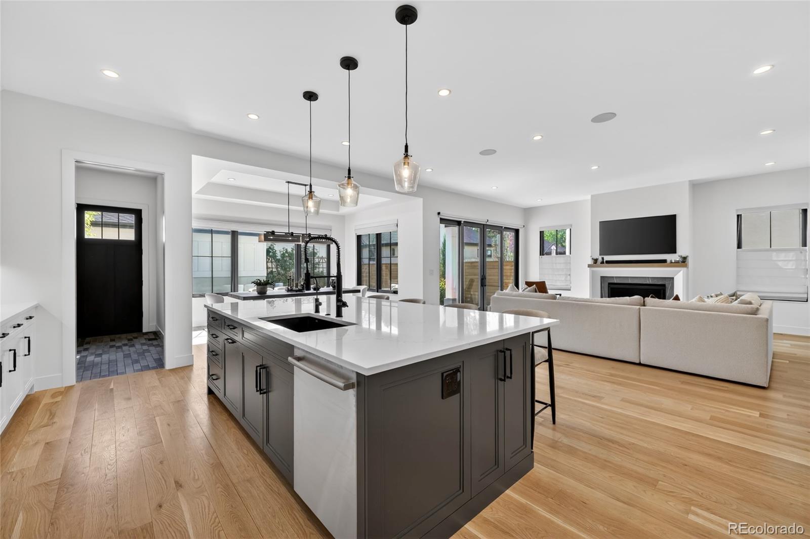 MLS Image #17 for 1740 s ogden street,denver, Colorado
