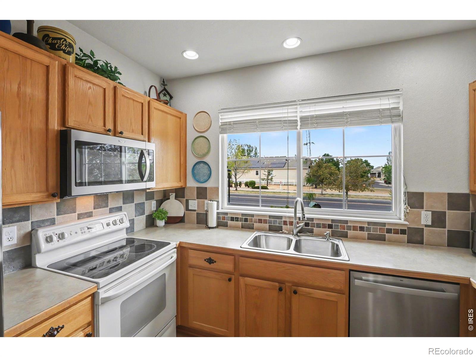 MLS Image #10 for 2980  tabernash drive,loveland, Colorado