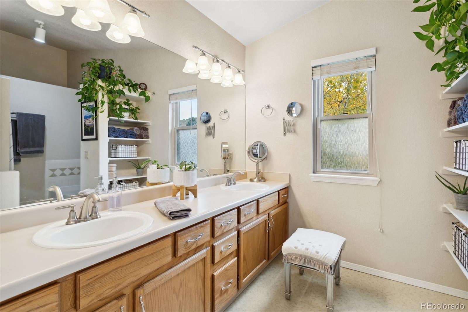 MLS Image #10 for 1521  shane circle ,colorado springs, Colorado