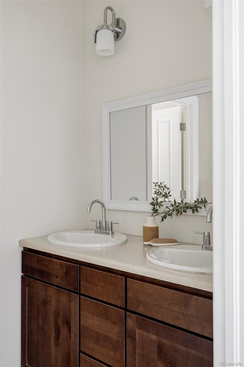 MLS Image #18 for 2908  ironton street,denver, Colorado