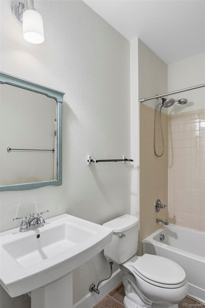 MLS Image #22 for 2908  ironton street,denver, Colorado