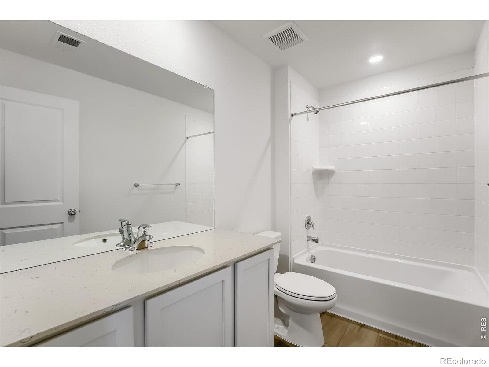 MLS Image #10 for 1710  drumming drive,windsor, Colorado