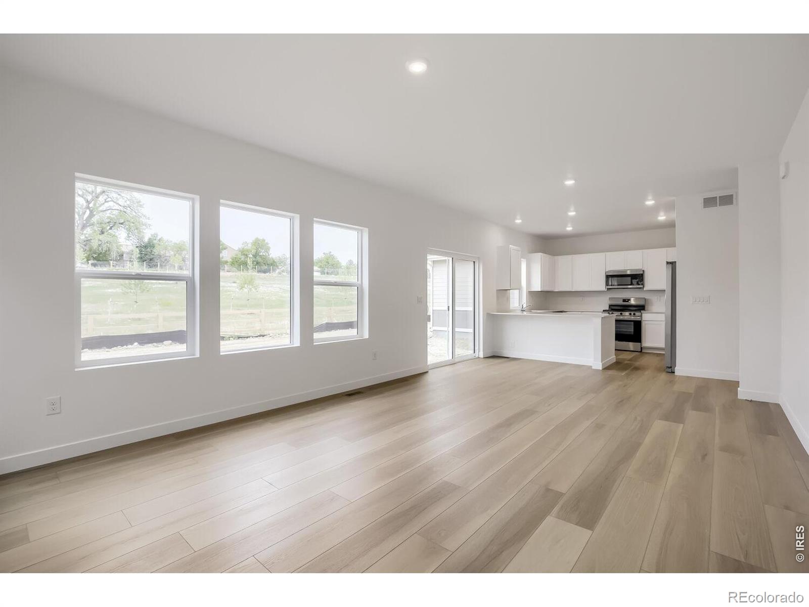 MLS Image #2 for 1710  drumming drive,windsor, Colorado