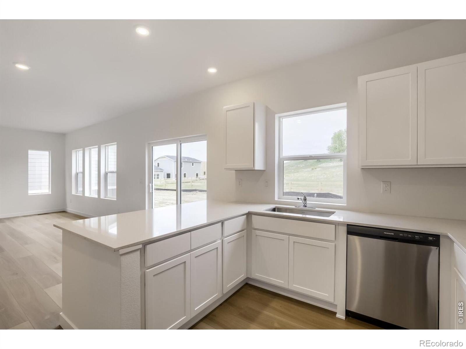 MLS Image #5 for 1710  drumming drive,windsor, Colorado