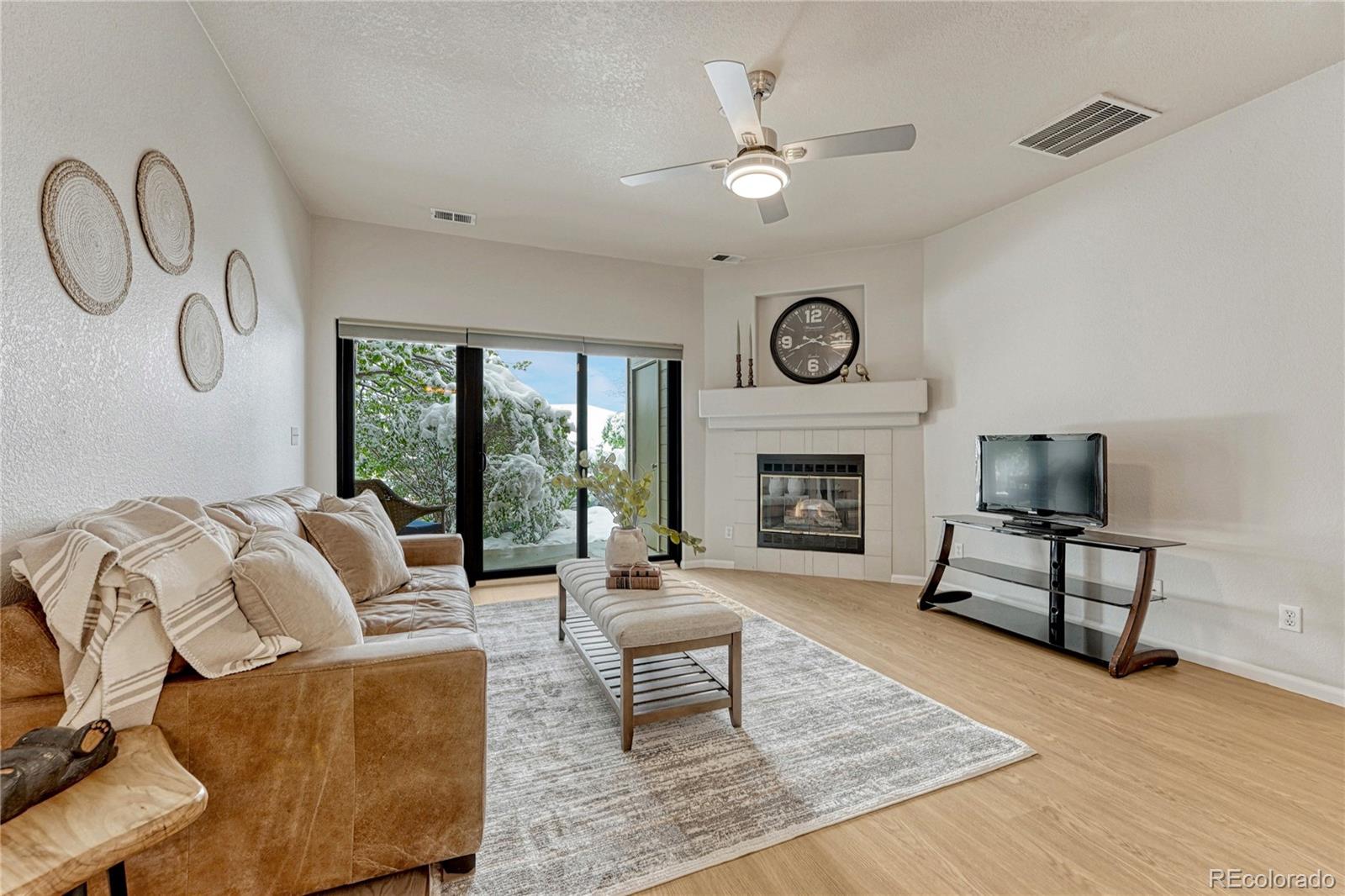 MLS Image #2 for 7408 s alkire street 101,littleton, Colorado