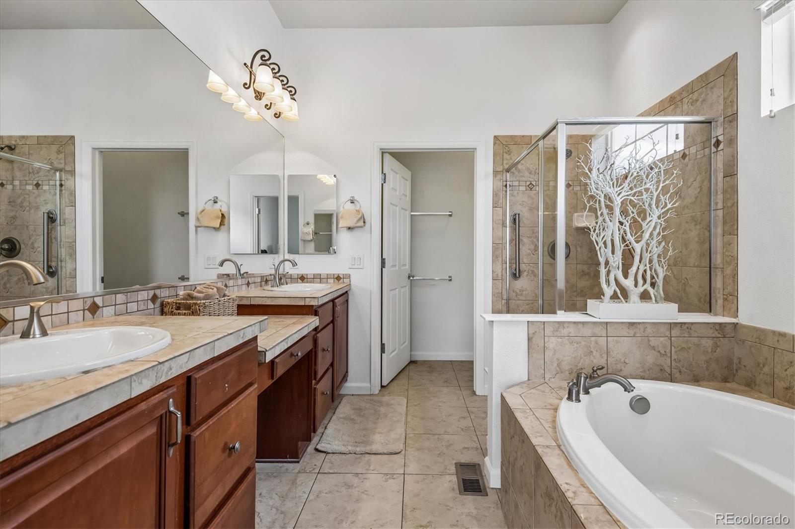 MLS Image #21 for 16504  elbert court,broomfield, Colorado