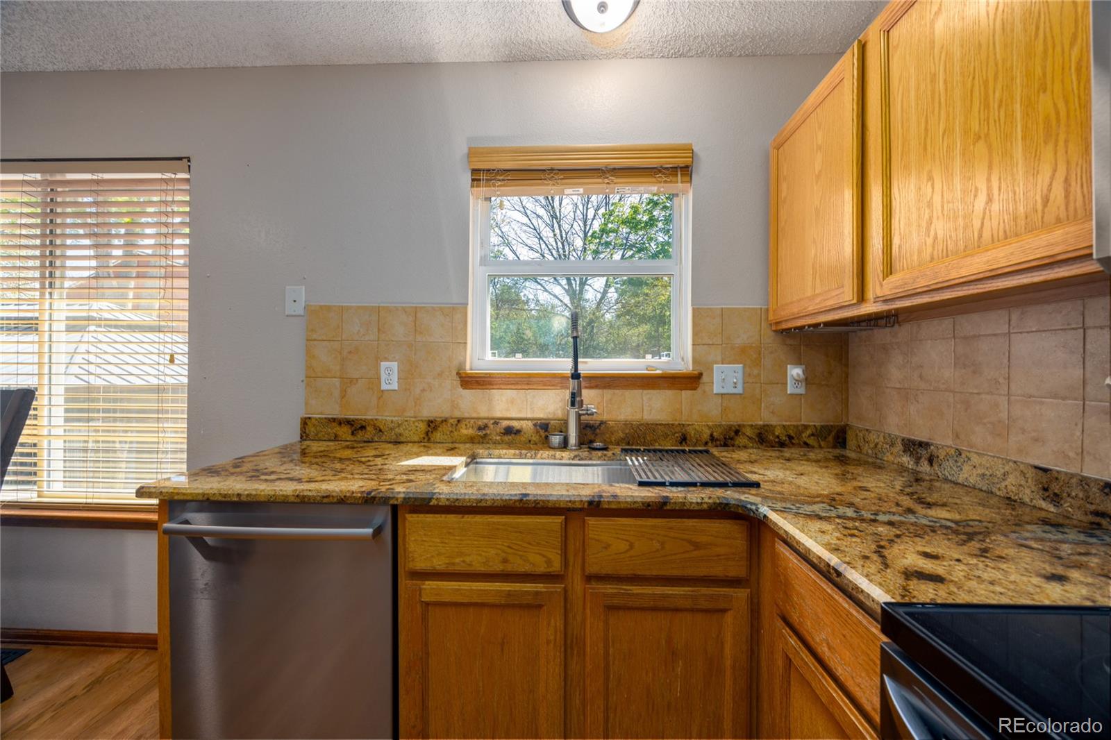 MLS Image #9 for 7110 s clay street,littleton, Colorado