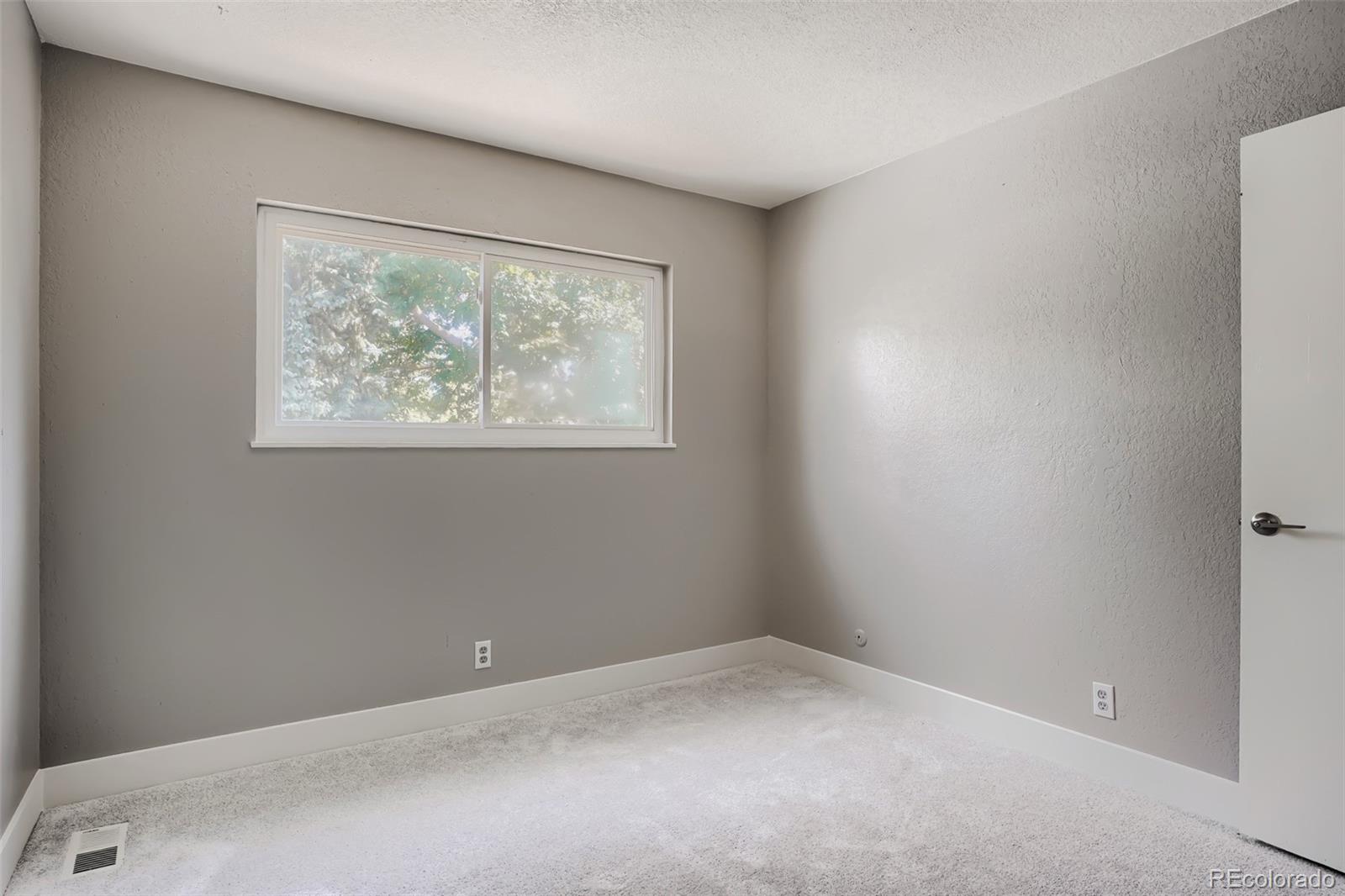 MLS Image #14 for 3669 s joplin street,aurora, Colorado
