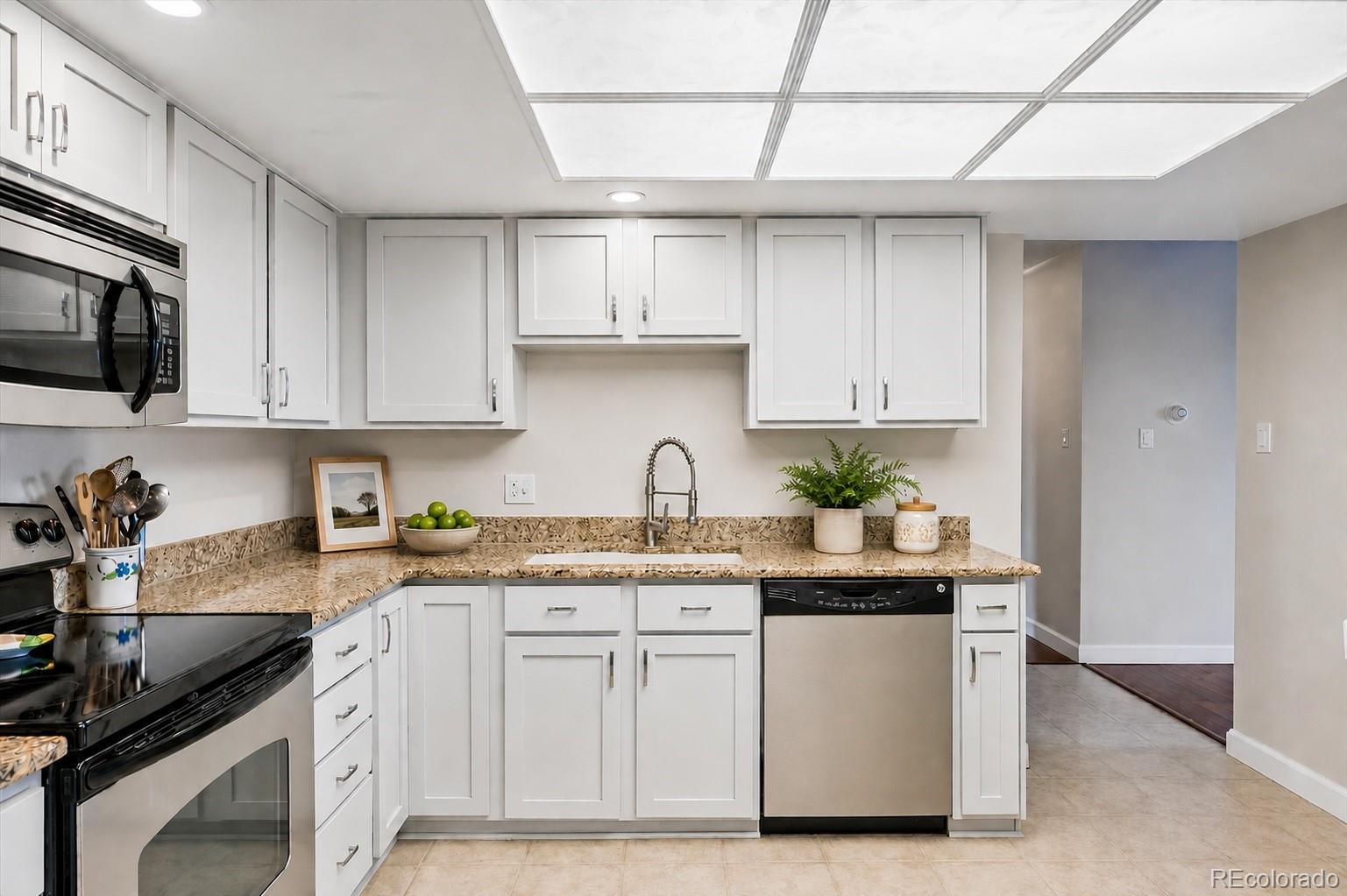 MLS Image #3 for 13952 e marina drive 509,aurora, Colorado