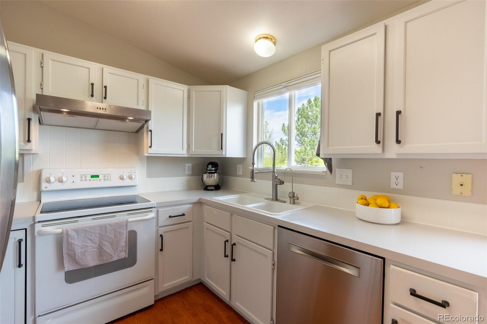 MLS Image #8 for 575  24th place,loveland, Colorado