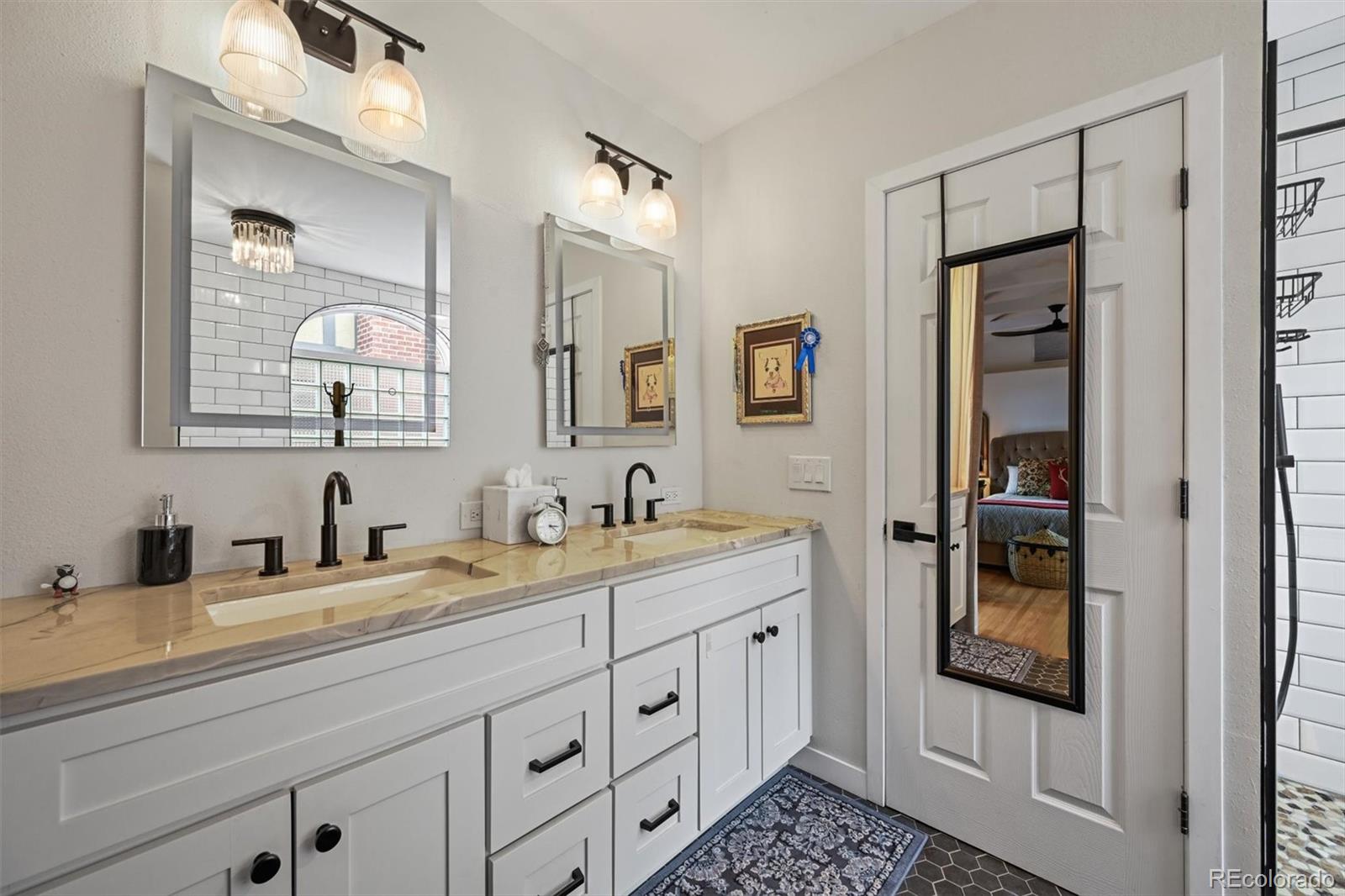 MLS Image #14 for 1414 s vine street,denver, Colorado