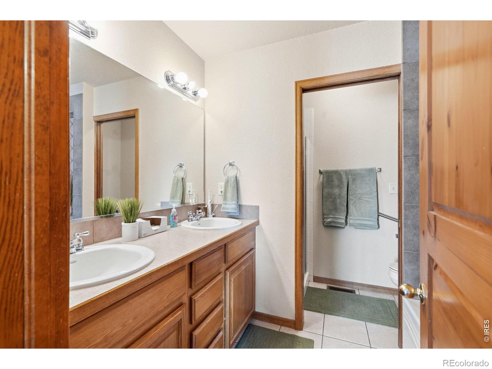 MLS Image #14 for 3120  woodbine lane,johnstown, Colorado