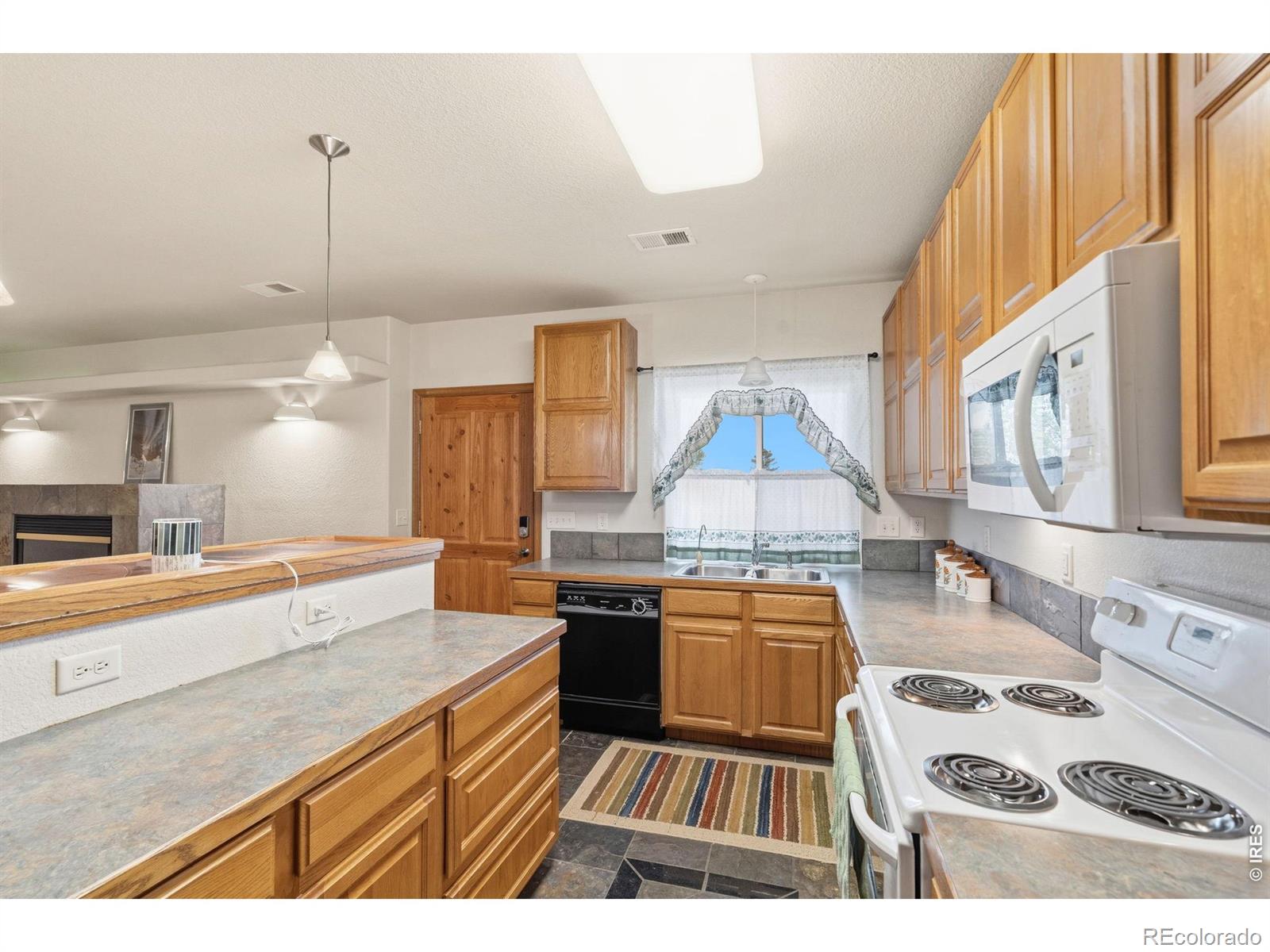 MLS Image #27 for 3120  woodbine lane,johnstown, Colorado