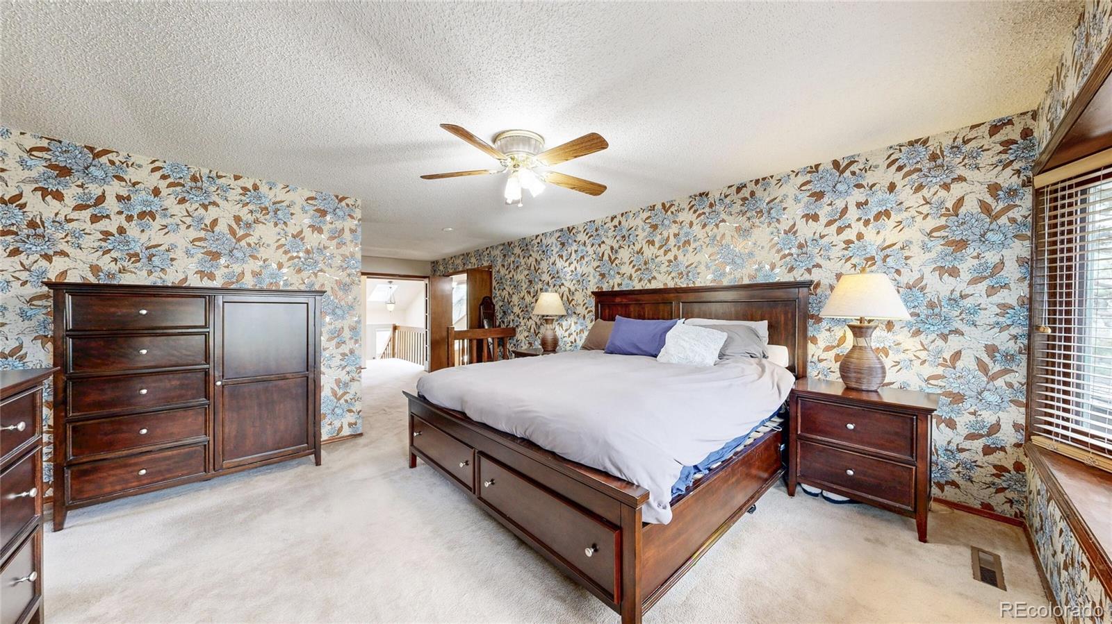 MLS Image #4 for 8277 s yukon way,littleton, Colorado