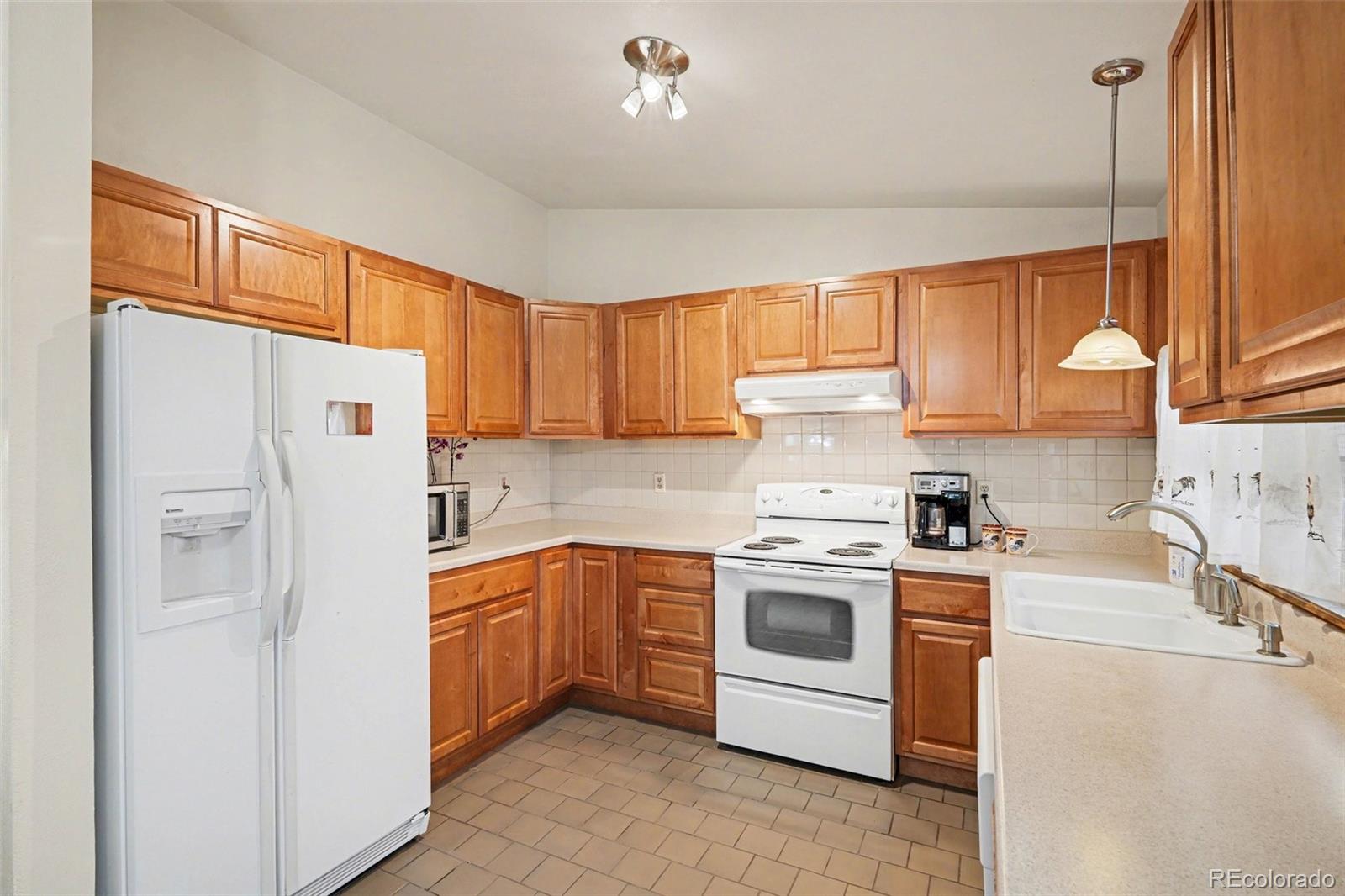 MLS Image #5 for 1771 s genoa way,aurora, Colorado