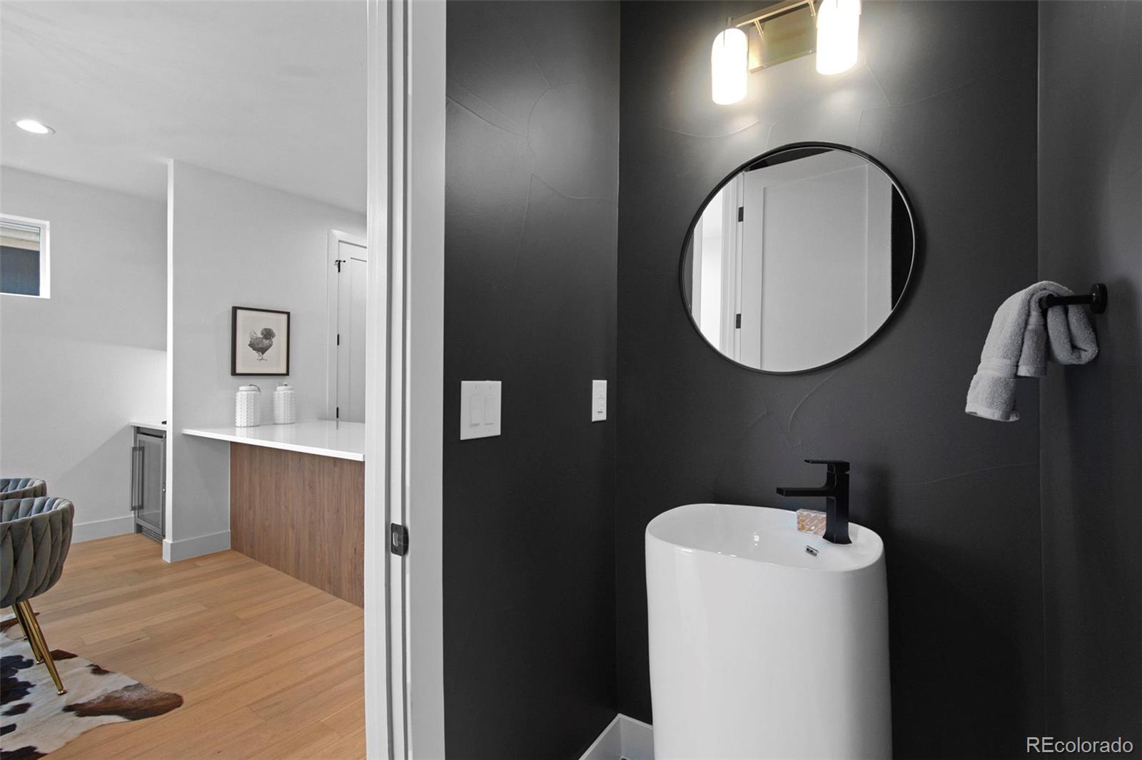 MLS Image #11 for 2662 s acoma street,denver, Colorado