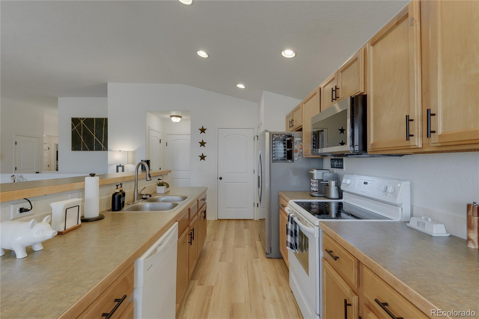 MLS Image #10 for 2420  forecastle drive,fort collins, Colorado