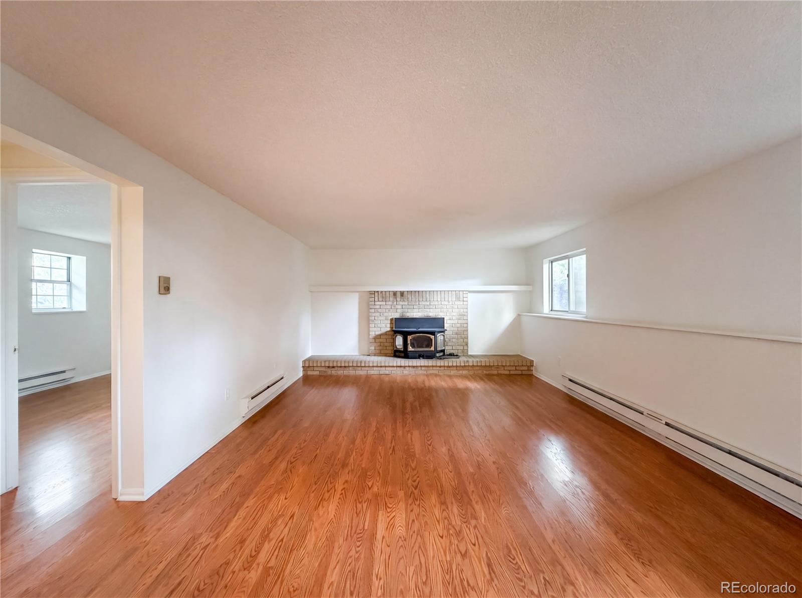 MLS Image #2 for 2114 s eagle court,aurora, Colorado