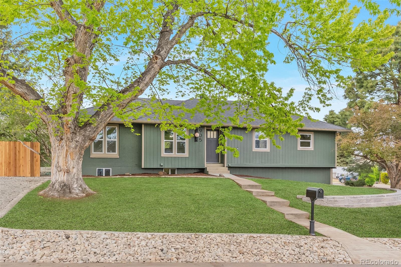 MLS Image #0 for 905 s vance street,lakewood, Colorado
