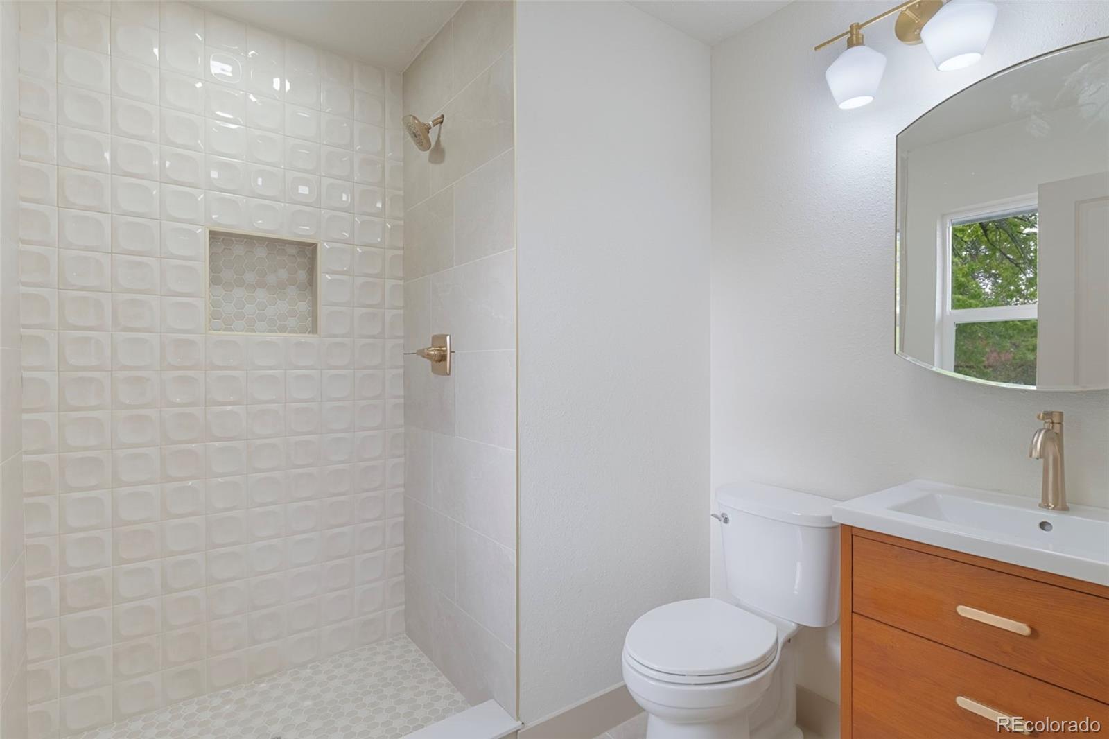MLS Image #8 for 905 s vance street,lakewood, Colorado