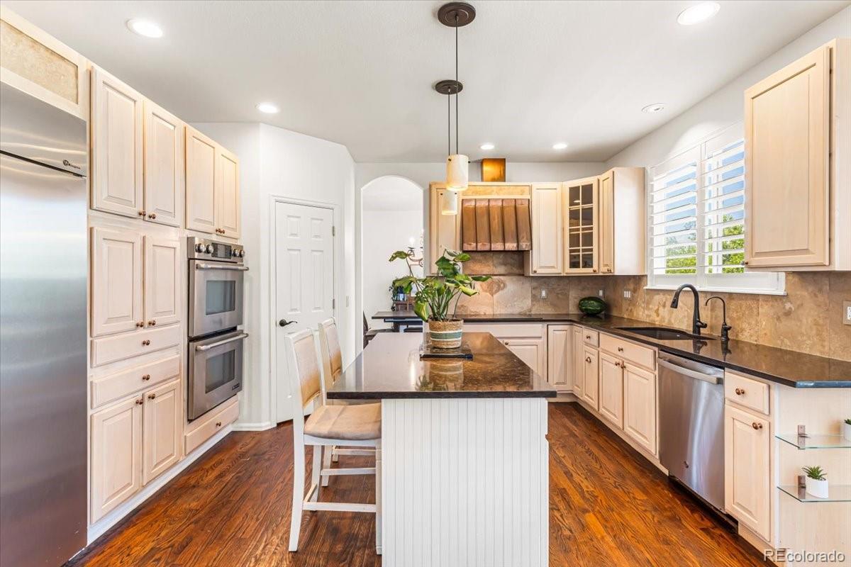 MLS Image #2 for 22045 e hoover drive,aurora, Colorado
