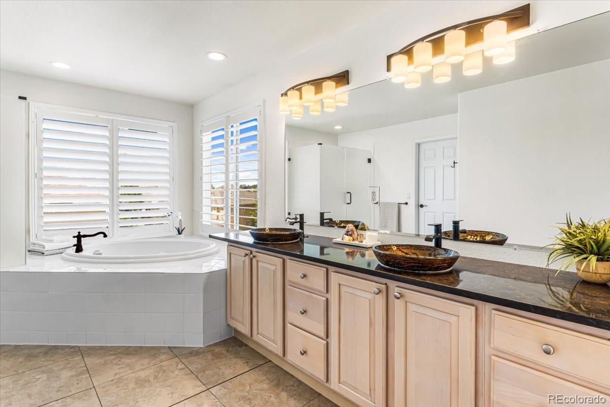 MLS Image #3 for 22045 e hoover drive,aurora, Colorado