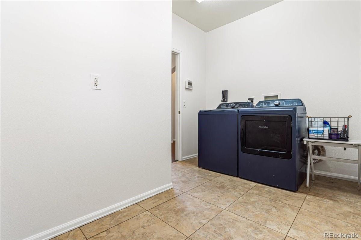 MLS Image #33 for 22045 e hoover drive,aurora, Colorado