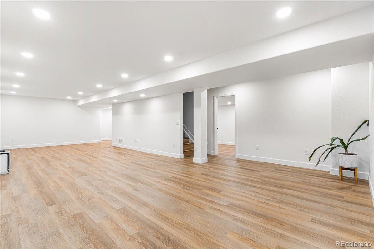 MLS Image #37 for 22045 e hoover drive,aurora, Colorado