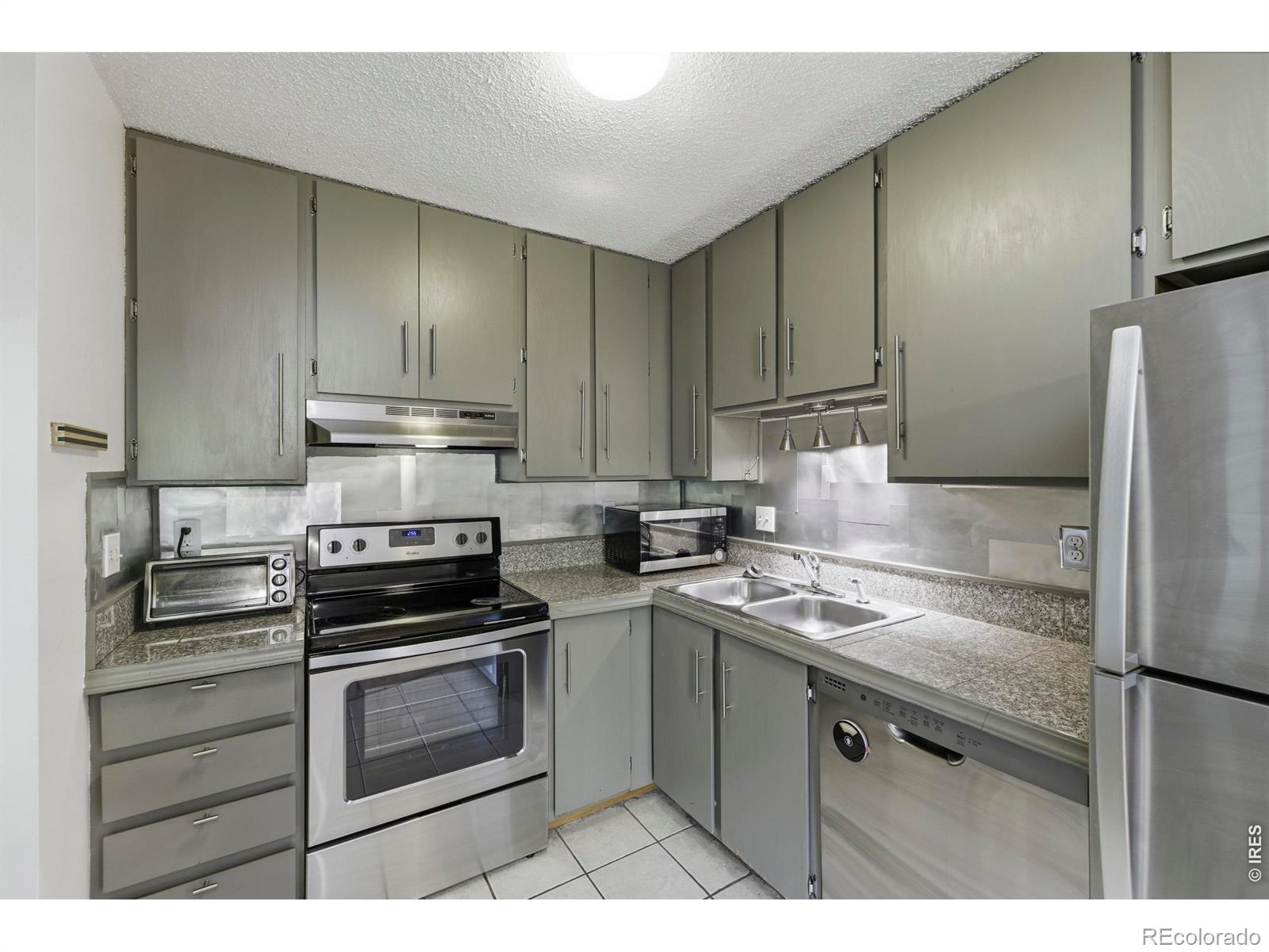 MLS Image #11 for 925  columbia road,fort collins, Colorado
