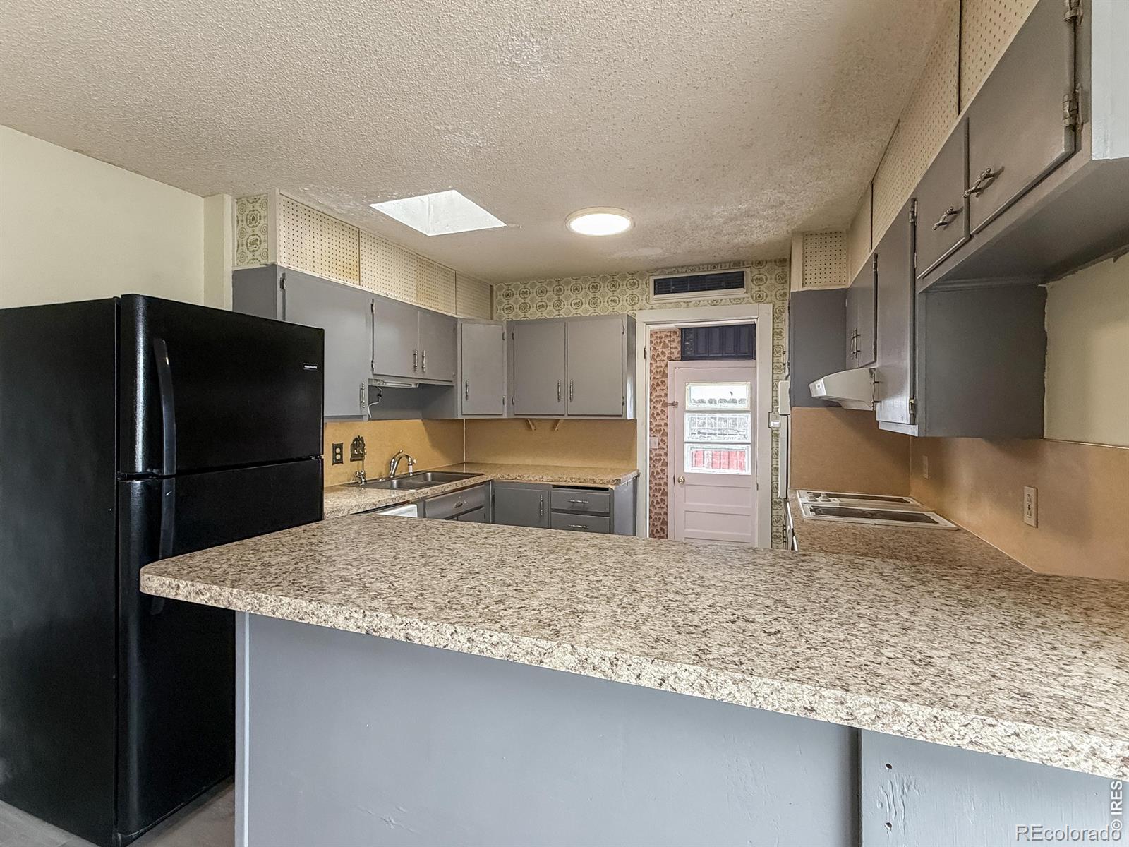 MLS Image #3 for 240  villa vista street,sterling, Colorado