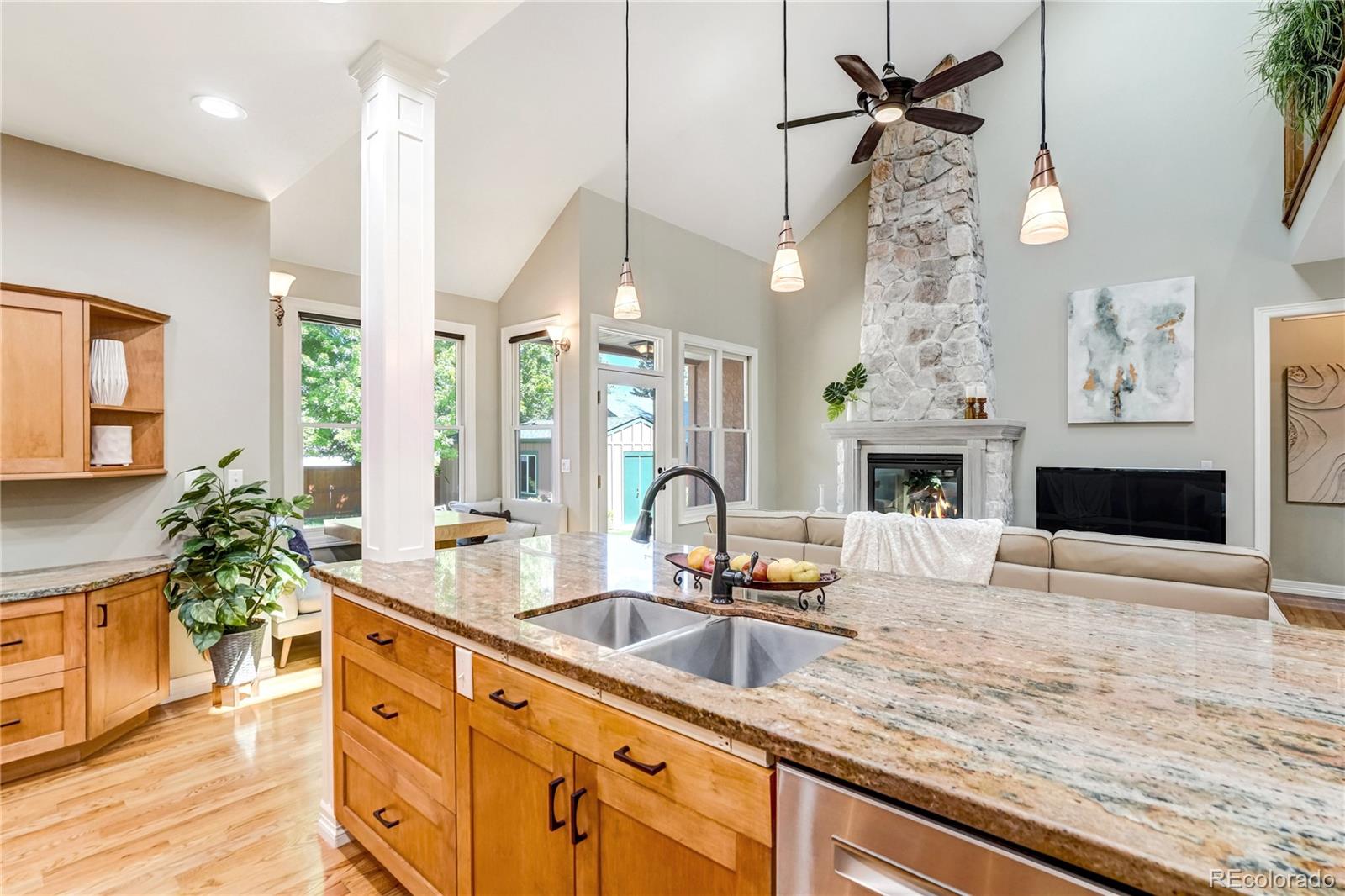 MLS Image #10 for 2274 s ogden street,denver, Colorado